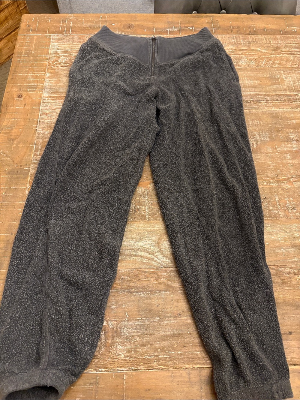Aerie size small cozy charcoal  fleece joggers size small